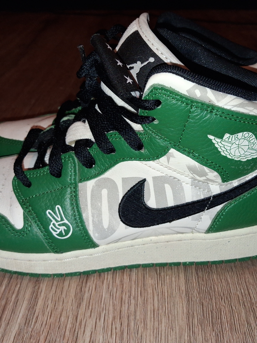 Jordan Kids' Green and White Low-Top Sneakers